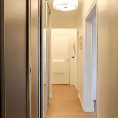 Flat With Breathtaking Views - Close Stadiums Appartamento