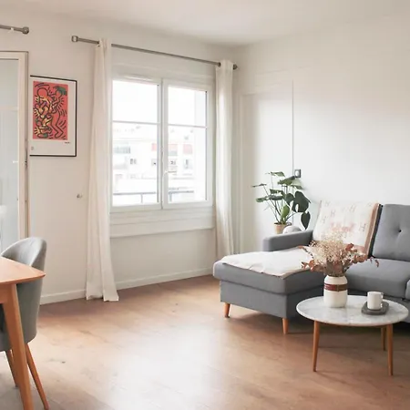 Flat With Breathtaking Views - Close Stadiums Appartamento